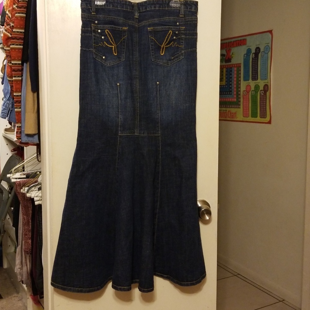 Denim long flare skirt